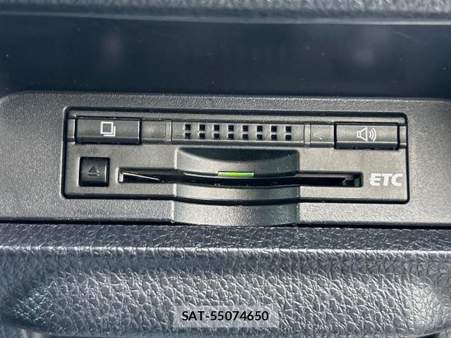 Toyota ESQUIRE 2015-09 8648245-4
