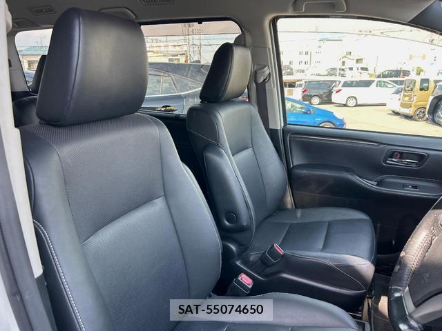 Toyota ESQUIRE 2015-09 8648245-7