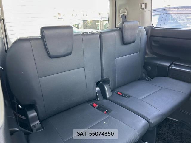 Toyota ESQUIRE 2015-09 8648245-9