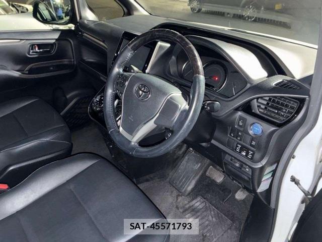 Toyota ESQUIRE 2016-07 8649286-5