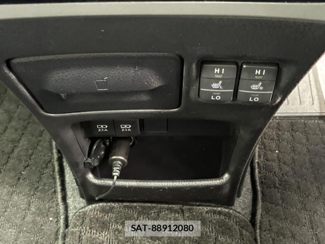 Toyota ESQUIRE 2017-07 8649498-17