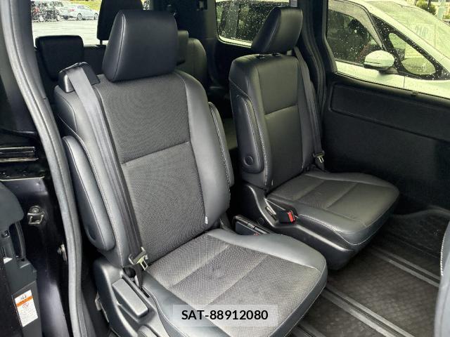 Toyota ESQUIRE 2017-07 8649498-3