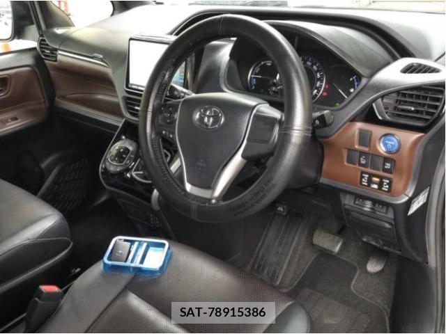 Toyota ESQUIRE 2015-09 8649518-2