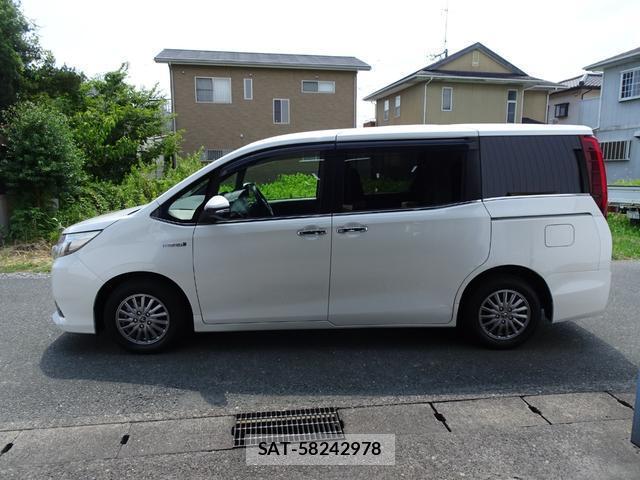 Toyota ESQUIRE 2017-01 8650091-18