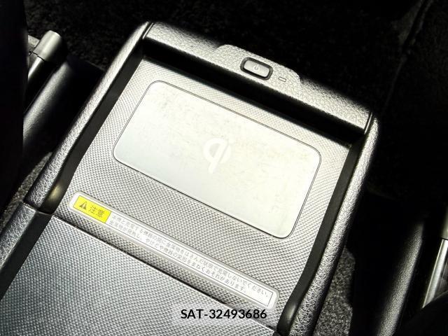 Toyota ESQUIRE 2015-10 8650157-13