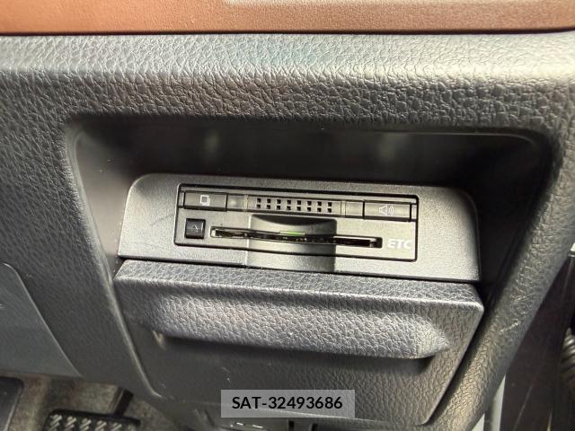 Toyota ESQUIRE 2015-10 8650157-14