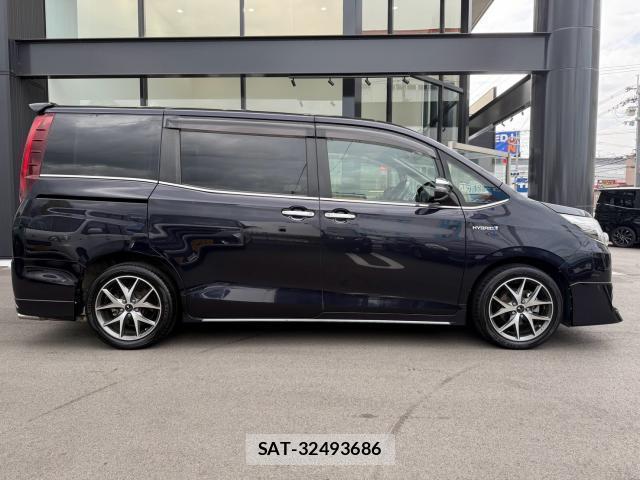 Toyota ESQUIRE 2015-10 8650157-18