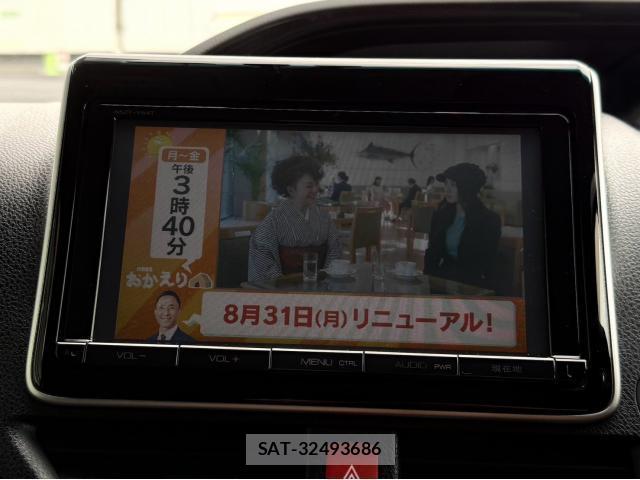 Toyota ESQUIRE 2015-10 8650157-9
