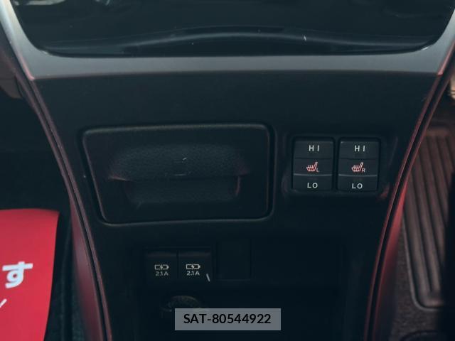 Toyota ESQUIRE 2018-06 8652448-19