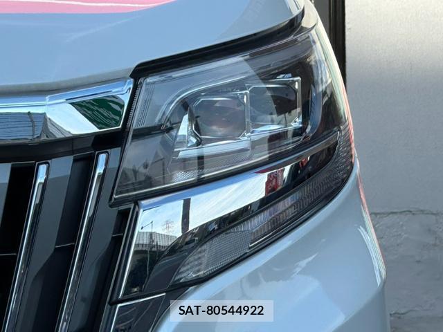 Toyota ESQUIRE 2018-06 8652448-5