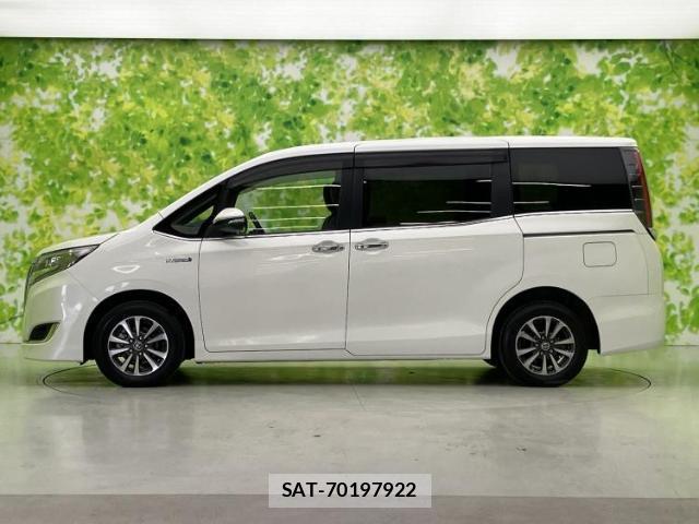 Toyota ESQUIRE 2018-11 8653676-1