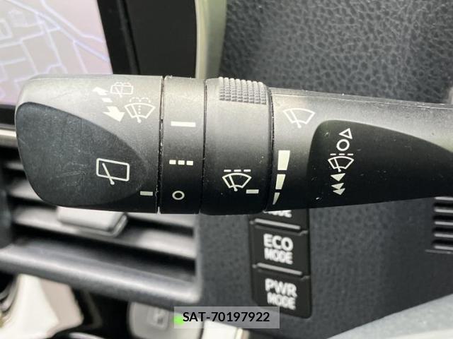 Toyota ESQUIRE 2018-11 8653676-16