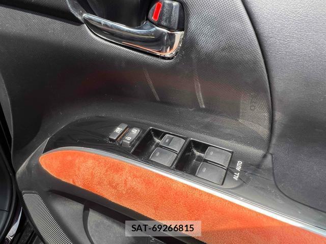 Toyota ESTIMA 2014-10 8647704-17