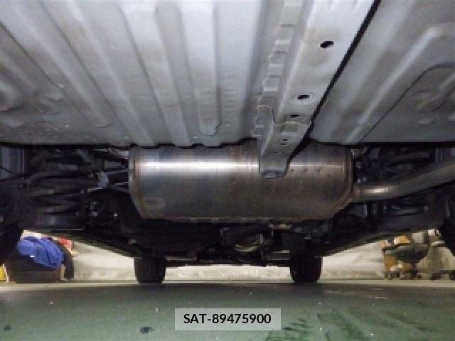 Toyota ESTIMA 2017-01 8649065-3