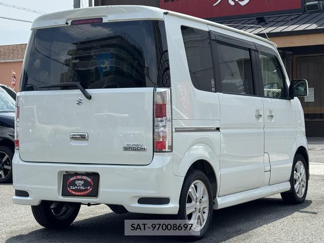 Suzuki EVERY WAGON 2013-12 8647271-1