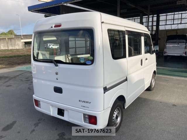 Suzuki EVERY 2020-08 8647797-3