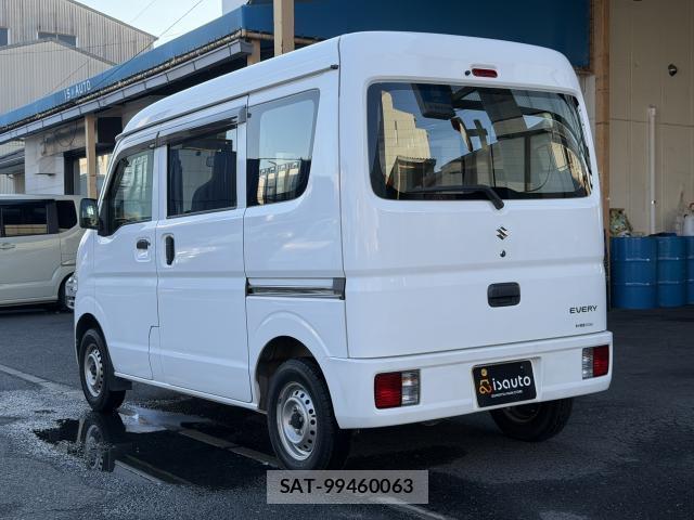 Suzuki EVERY 2015-05 8647898-13