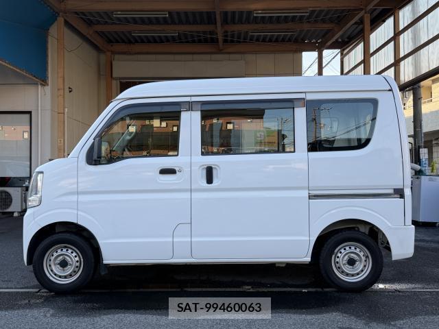 Suzuki EVERY 2015-05 8647898-14