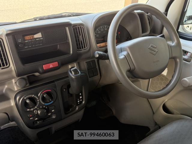 Suzuki EVERY 2015-05 8647898-15