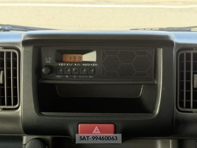 Suzuki EVERY 2015-05 8647898-16