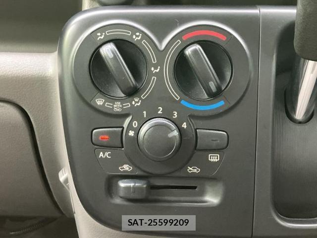 Suzuki EVERY 2023-06 8647955-17