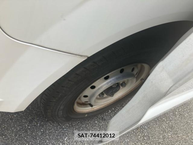 Suzuki EVERY 2008-03 8647958-12