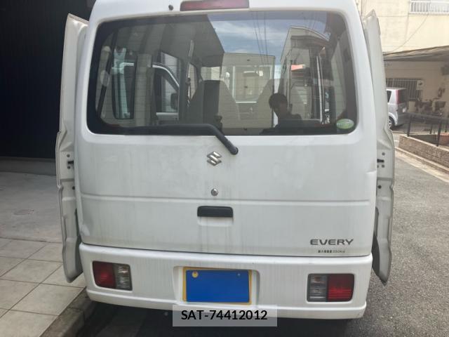 Suzuki EVERY 2008-03 8647958-13