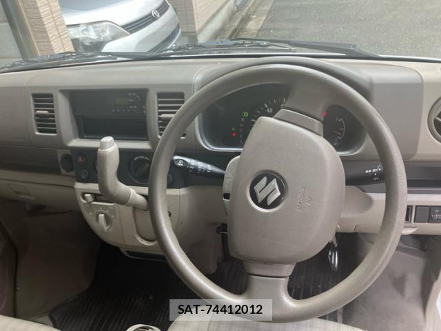 Suzuki EVERY 2008-03 8647958-7