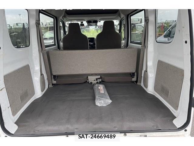Suzuki EVERY 2022-08 8648108-5