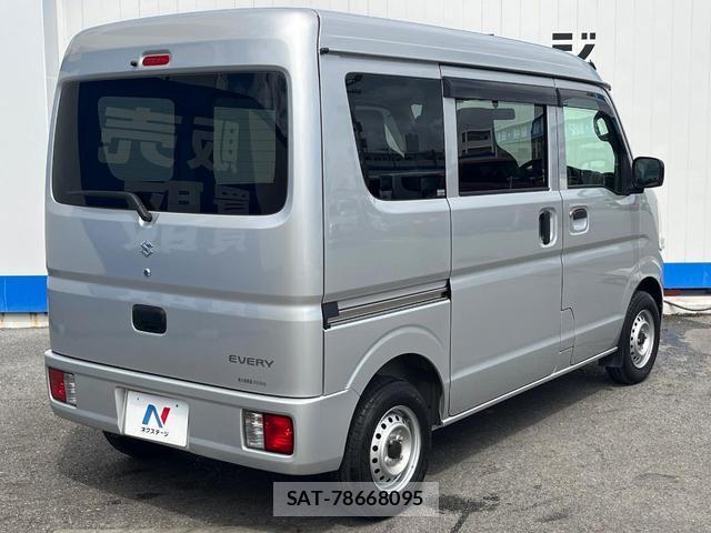Suzuki EVERY 2023-06 8648446-15