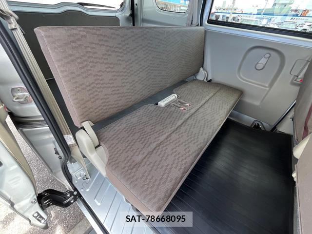 Suzuki EVERY 2023-06 8648446-8