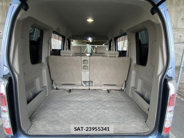 Suzuki EVERY 2011-04 8648692-14