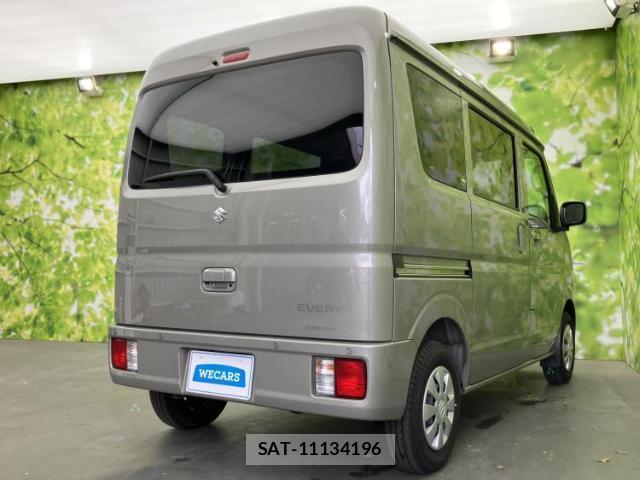 Suzuki EVERY 2025-03 8648823-2