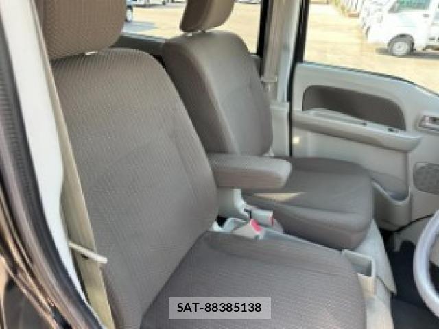 Suzuki EVERY 2021-04 8649314-14