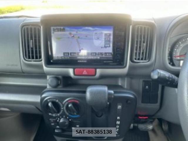 Suzuki EVERY 2021-04 8649314-17