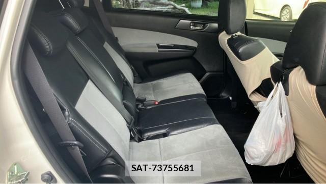 Subaru EXIGA 2014-01 8651291-6