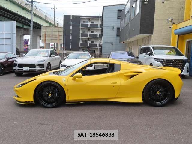 Ferrari F8 Spider 2021-02 8646788-17