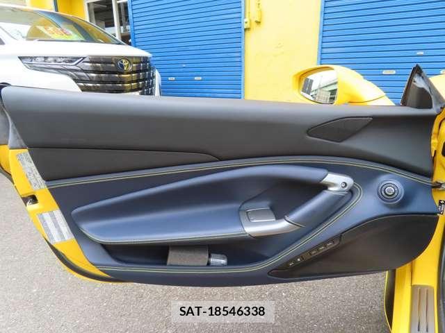 Ferrari F8 Spider 2021-02 8646788-3