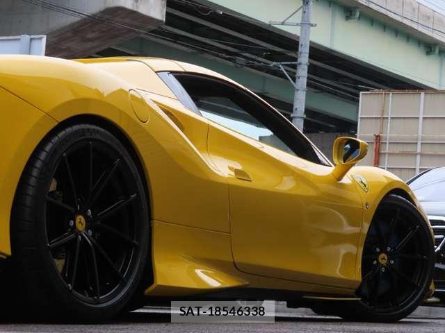 Ferrari F8 Spider 2021-02 8646788-9