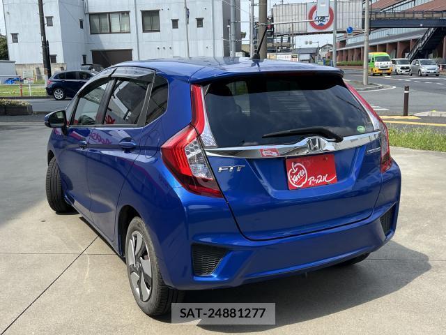 Honda FIT HYBRID 2013-09 8646659-10