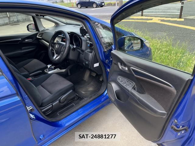 Honda FIT HYBRID 2013-09 8646659-11