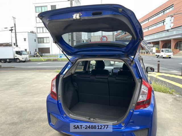 Honda FIT HYBRID 2013-09 8646659-15