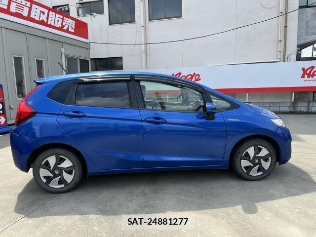 Honda FIT HYBRID 2013-09 8646659-18