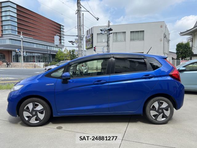 Honda FIT HYBRID 2013-09 8646659-19