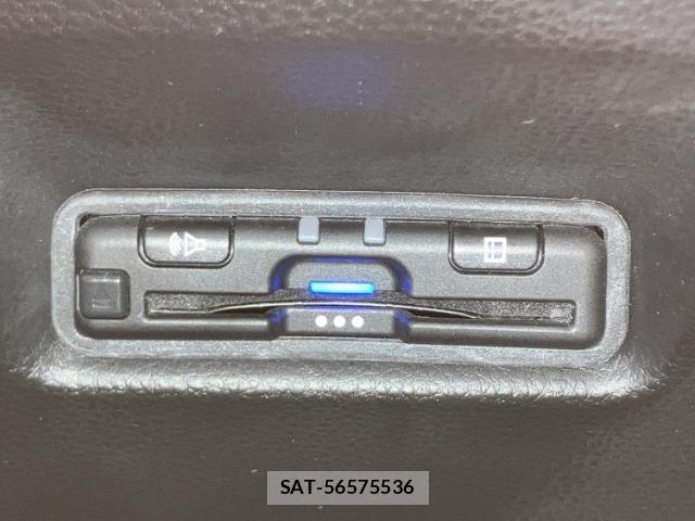 Honda FIT HYBRID 2022-10 8649133-17