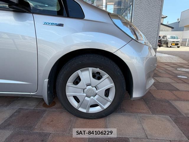 Honda FIT HYBRID 2013-08 8649388-5