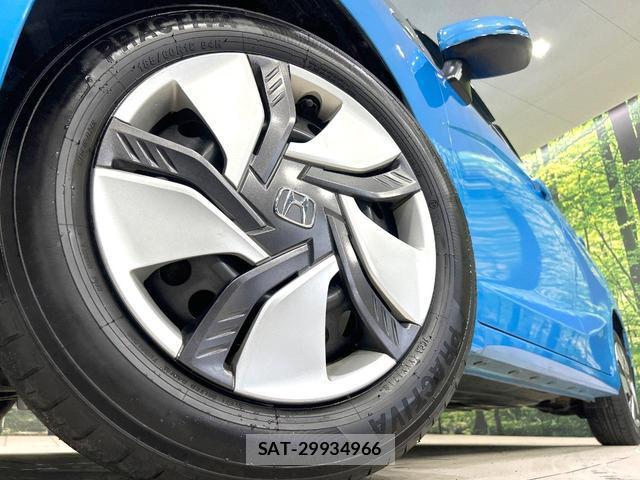 Honda FIT HYBRID 2015-06 8649538-12