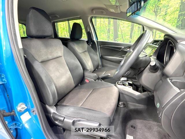 Honda FIT HYBRID 2015-06 8649538-7