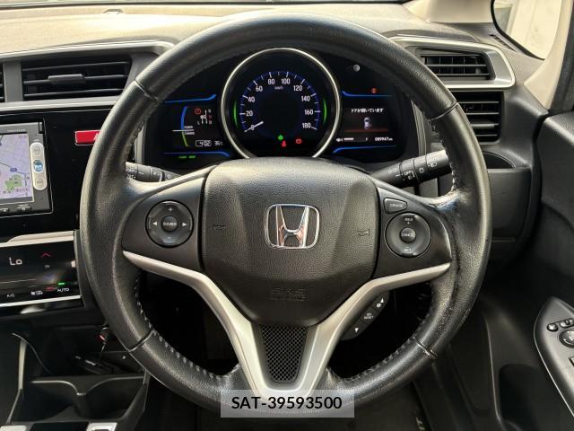 Honda FIT HYBRID 2015-03 8650730-17