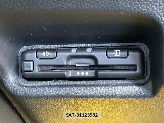 Honda FIT HYBRID 2015-06 8652001-6